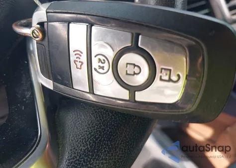 2022 Ford Maverick Lariat из США, поврежденный, VIN 3FTTW8F98NRA45677